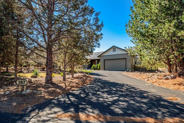 387 Goshawk Court, Redmond, OR 97756