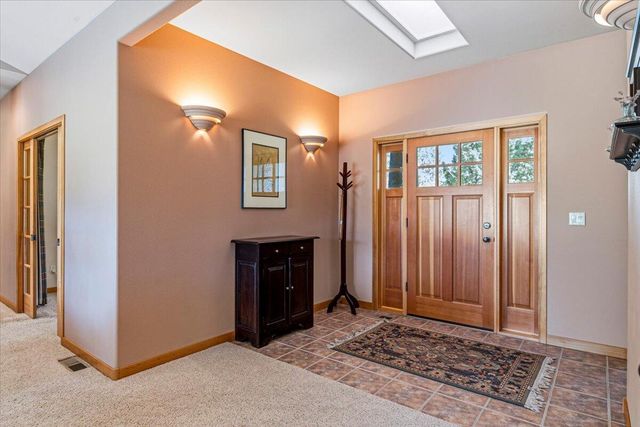 387 Goshawk Court, Redmond, OR 97756