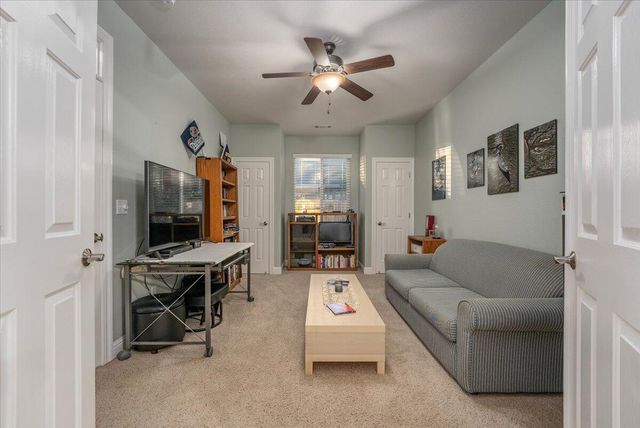 3318 Old Lantern Drive, Redding, CA 96003