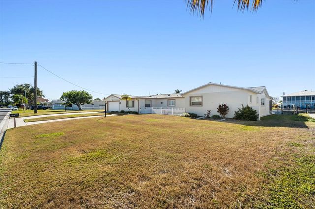 5003 COMMONWEALTH ROAD, Palmetto, FL 34221