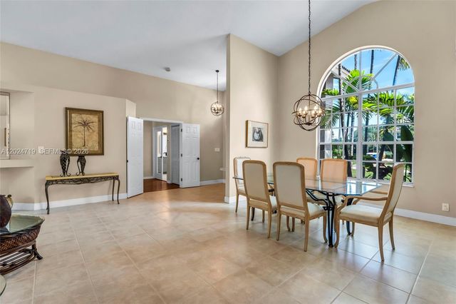 14501 SW 18th Ct, Davie, FL 33325
