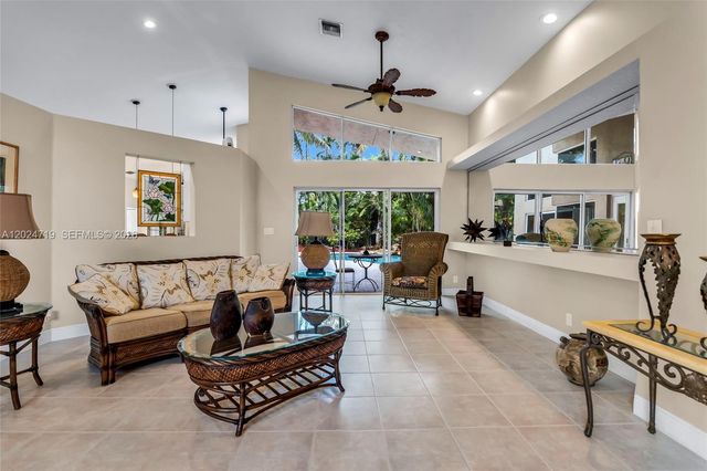 14501 SW 18th Ct, Davie, FL 33325
