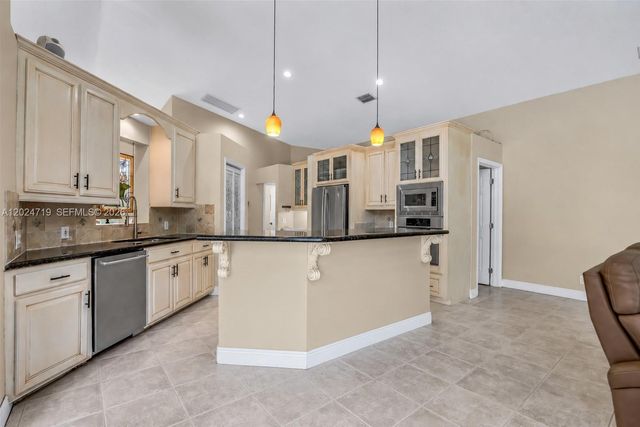 14501 SW 18th Ct, Davie, FL 33325