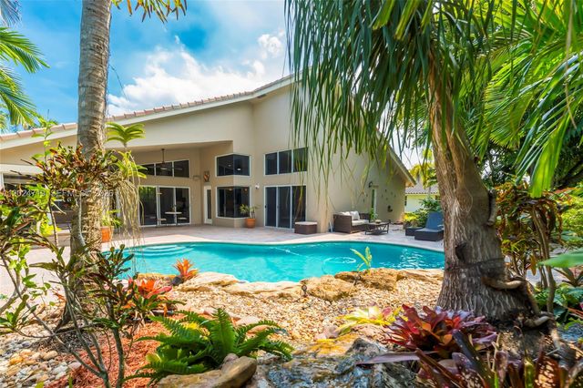 14501 SW 18th Ct, Davie, FL 33325