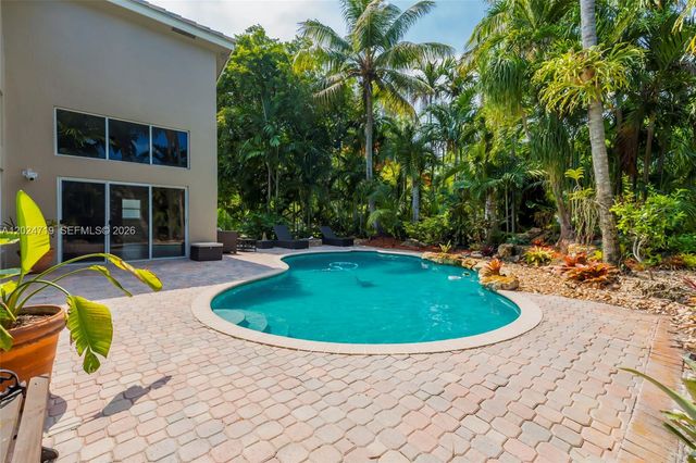 14501 SW 18th Ct, Davie, FL 33325