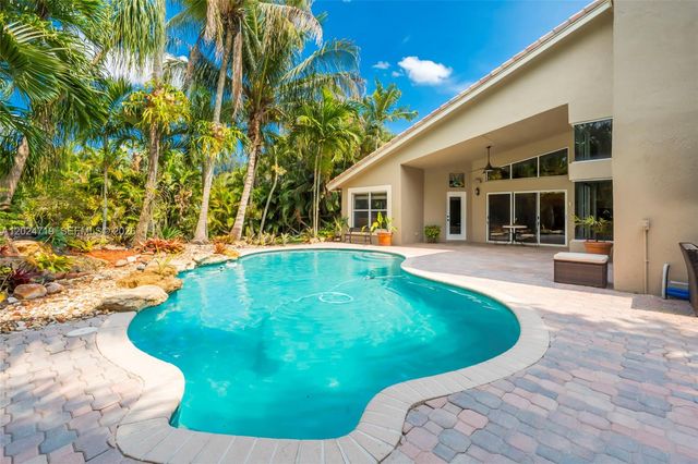 14501 SW 18th Ct, Davie, FL 33325