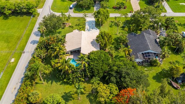 14501 SW 18th Ct, Davie, FL 33325