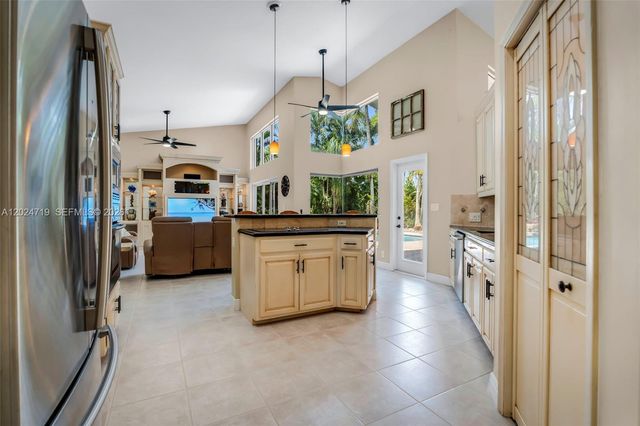 14501 SW 18th Ct, Davie, FL 33325