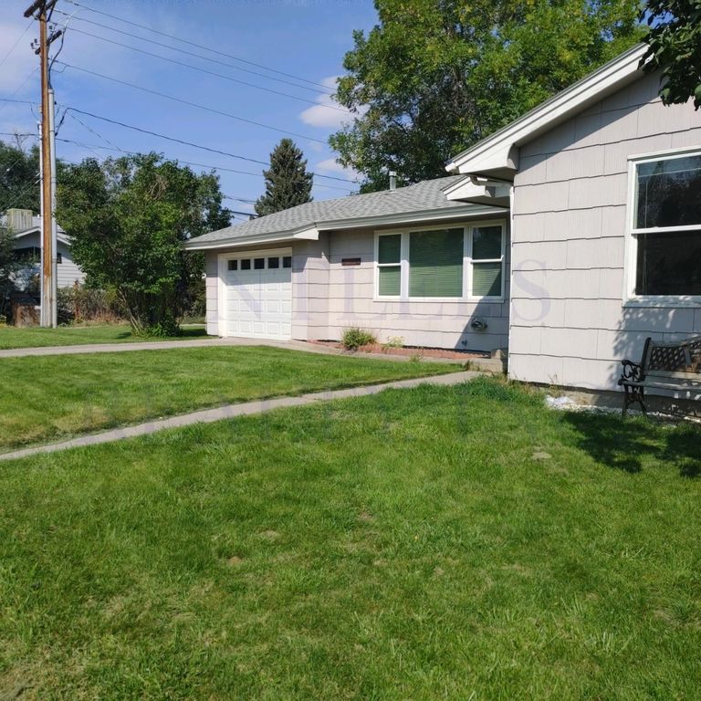 1925 Stampede Ave, Cody, WY 82414 photo 3