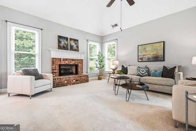 4066 Hill House Road SW, Smyrna, GA 30082