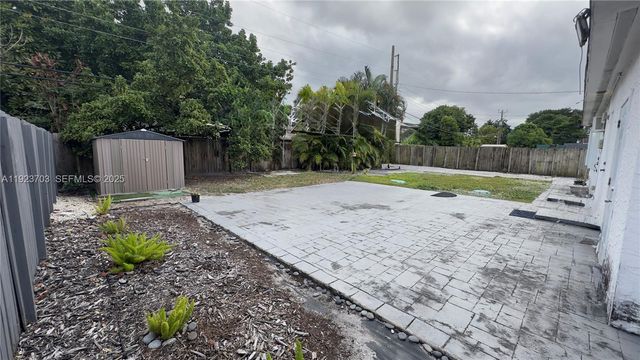 5125 SW 102nd Ave, Miami, FL 33165