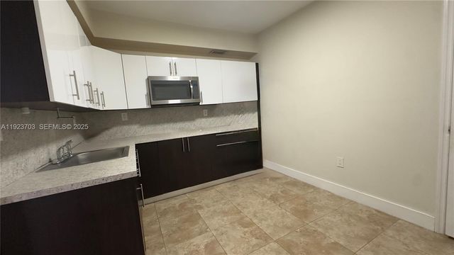 5125 SW 102nd Ave, Miami, FL 33165