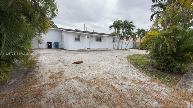 5125 SW 102nd Ave, Miami, FL 33165