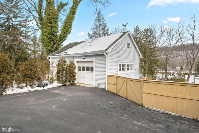 100 RIVER ROAD, Point Pleasant, PA 18947