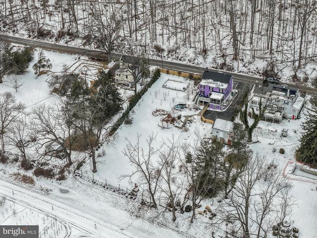 100 RIVER ROAD, Point Pleasant, PA 18947