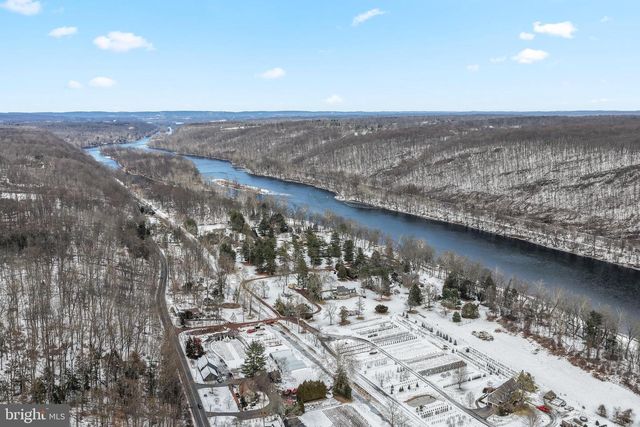 100 RIVER ROAD, Point Pleasant, PA 18947