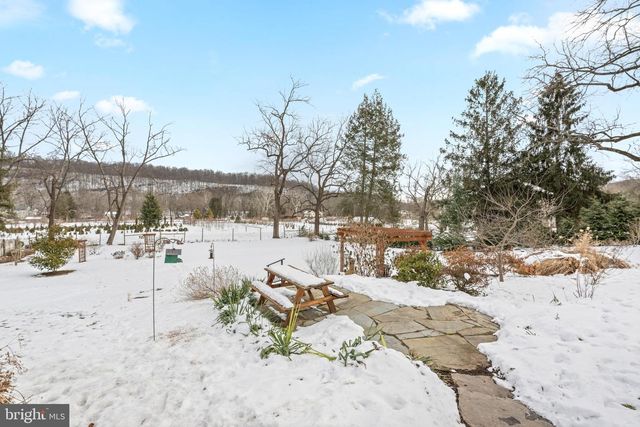 100 RIVER ROAD, Point Pleasant, PA 18947