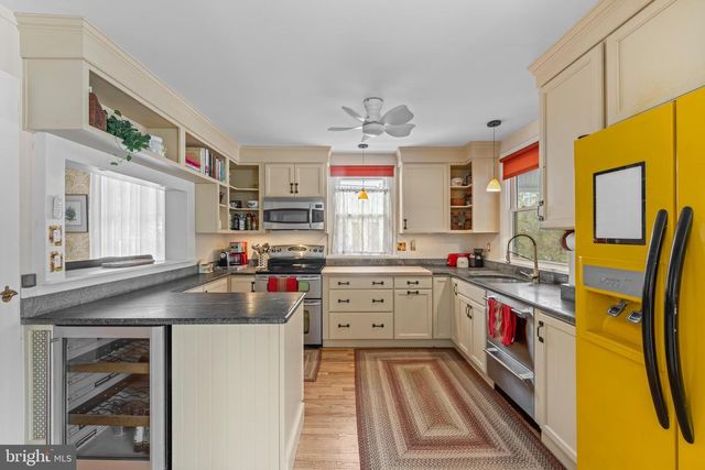 100 RIVER ROAD, Point Pleasant, PA 18947