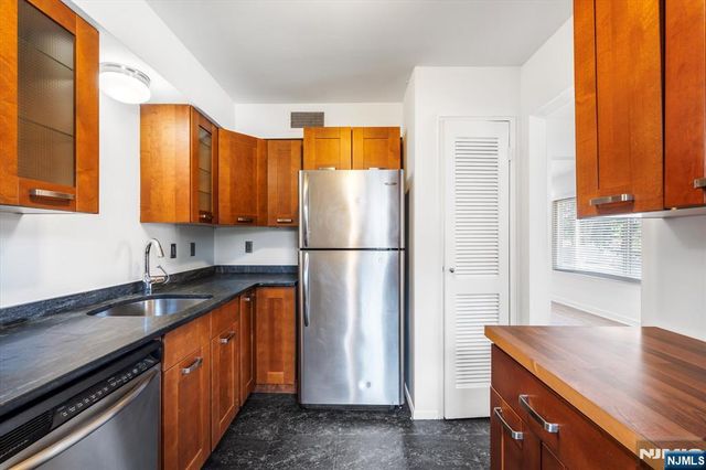78 W Hudson Avenue C3, Englewood, NJ 07631
