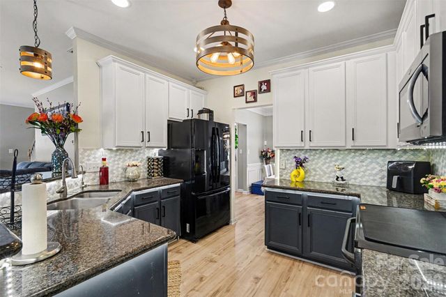 5304 Harvest Hill Drive, Harrisburg, NC 28075