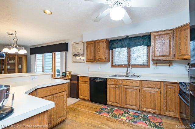 5081 Timberway Trail, Independence Charter Township, MI 48346