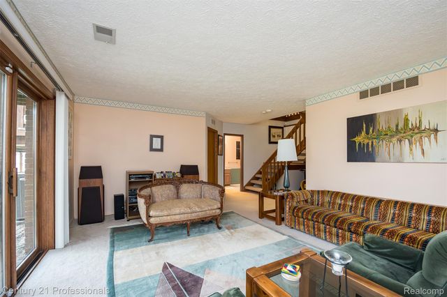 5081 Timberway Trail, Independence Charter Township, MI 48346