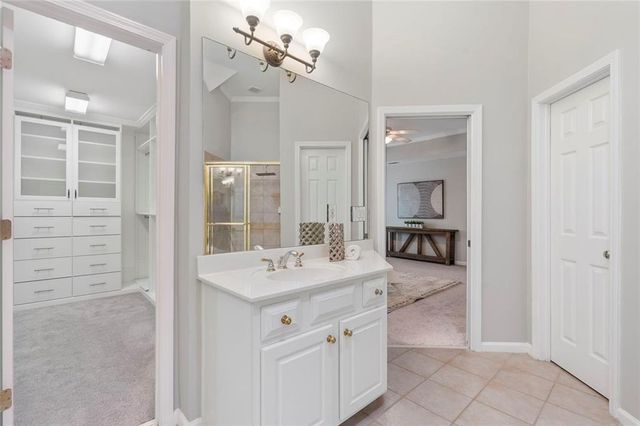 5052 Vinings Estates Court SE, Mableton, GA 30126