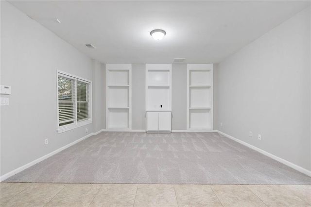 5052 Vinings Estates Court SE, Mableton, GA 30126