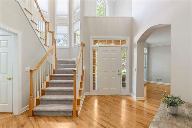 5052 Vinings Estates Court SE, Mableton, GA 30126