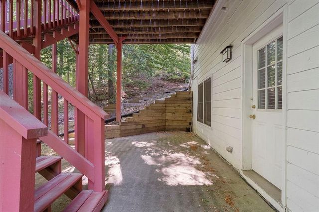 5052 Vinings Estates Court SE, Mableton, GA 30126