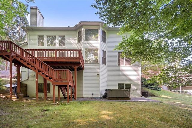 5052 Vinings Estates Court SE, Mableton, GA 30126