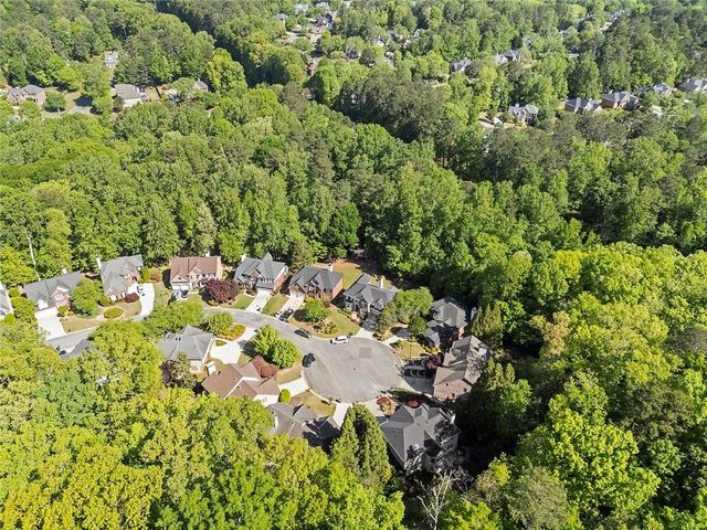 5052 Vinings Estates Court SE, Mableton, GA 30126