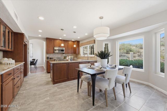 2239 E TAXIDEA Way, Phoenix, AZ 85048