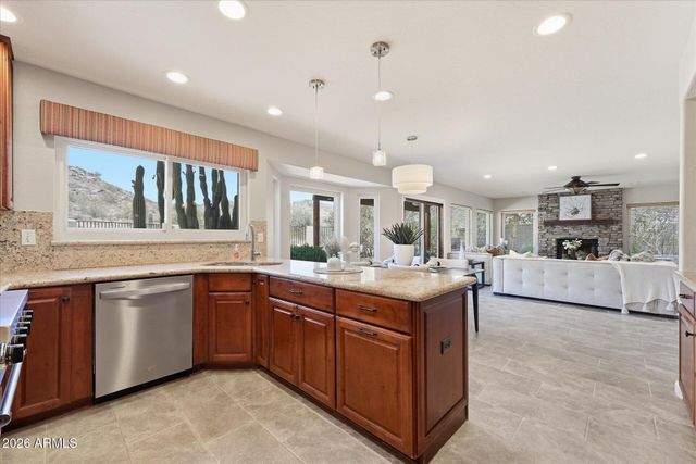2239 E TAXIDEA Way, Phoenix, AZ 85048