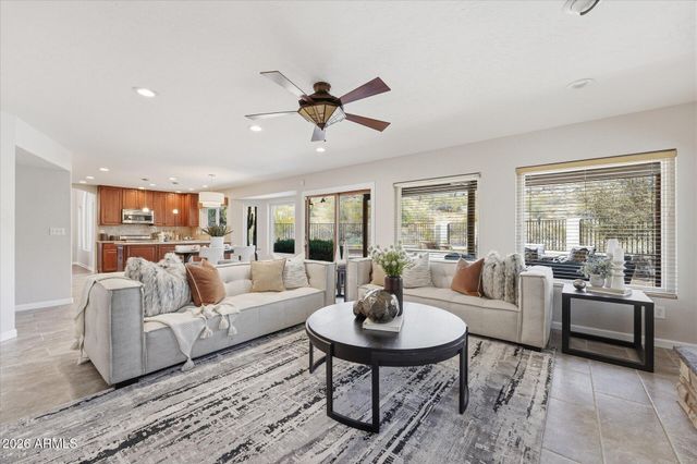2239 E TAXIDEA Way, Phoenix, AZ 85048