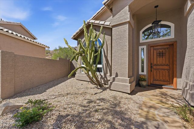 2239 E TAXIDEA Way, Phoenix, AZ 85048