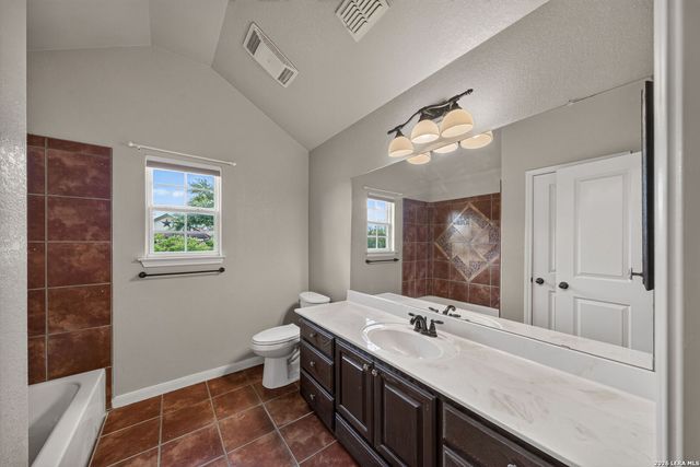 15815 White Cap Dr, Lytle, TX 78052