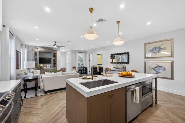 1218 N Palmway, Lake Worth Beach, FL 33460