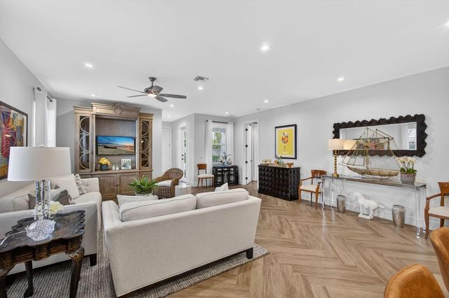 1218 N Palmway, Lake Worth Beach, FL 33460