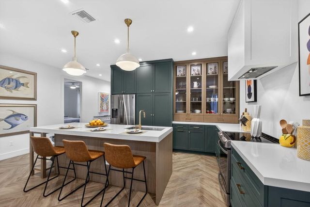 1218 N Palmway, Lake Worth Beach, FL 33460