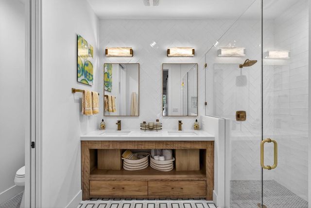 1218 N Palmway, Lake Worth Beach, FL 33460