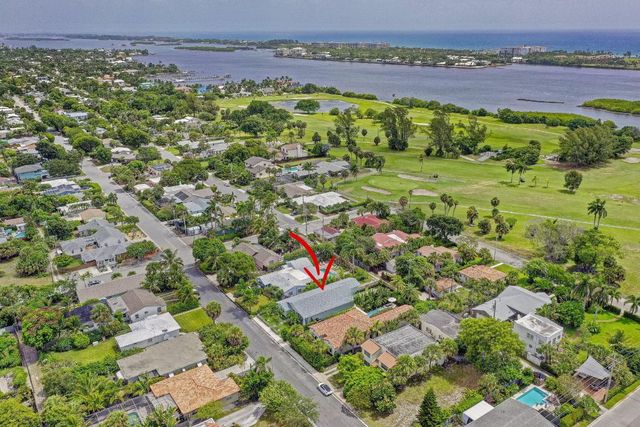 1218 N Palmway, Lake Worth Beach, FL 33460