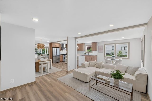 15 Elberta Rd, Maplewood Twp., NJ 07040