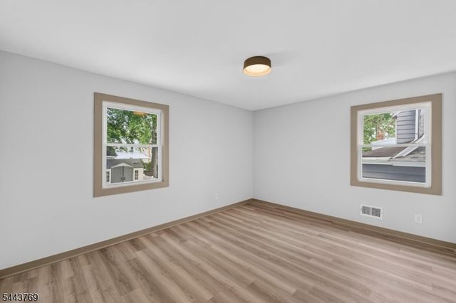 15 Elberta Rd, Maplewood Twp., NJ 07040