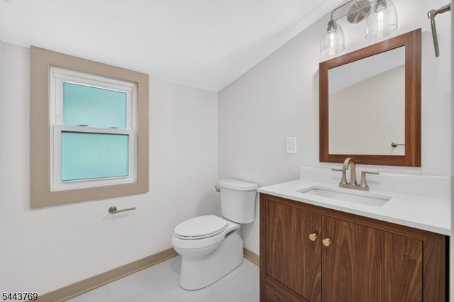 15 Elberta Rd, Maplewood Twp., NJ 07040