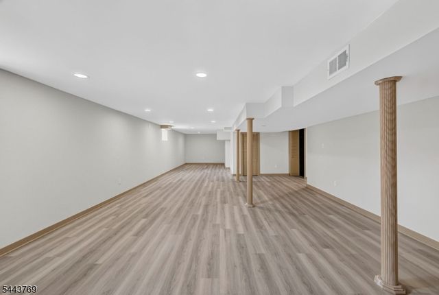 15 Elberta Rd, Maplewood Twp., NJ 07040