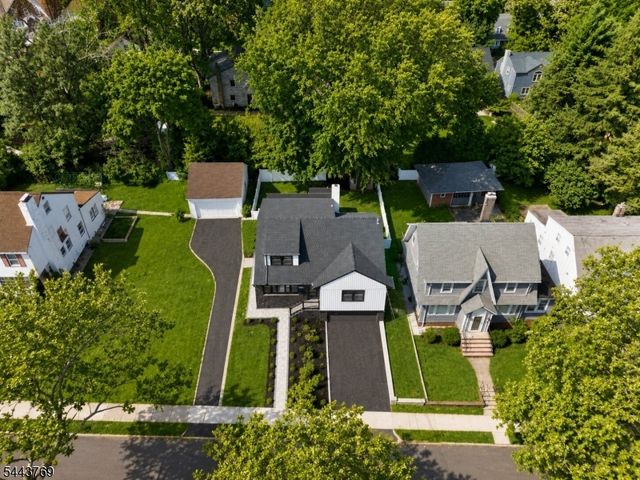 15 Elberta Rd, Maplewood Twp., NJ 07040