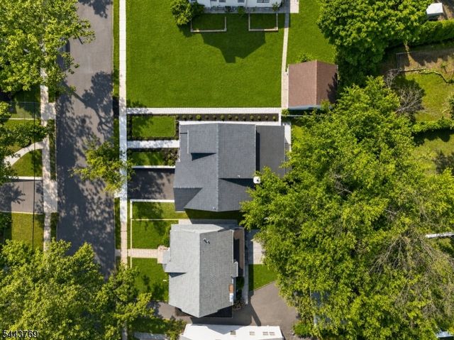 15 Elberta Rd, Maplewood Twp., NJ 07040