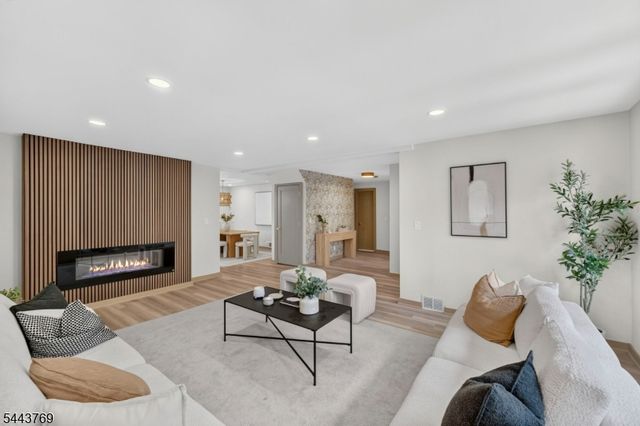 15 Elberta Rd, Maplewood Twp., NJ 07040
