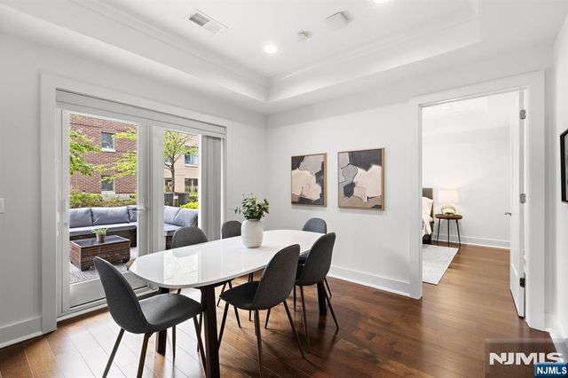 150 Henley Place 213, Weehawken, NJ 07086